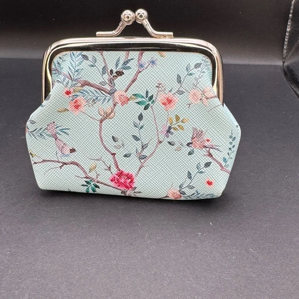 Brand New Floral Print Women's Coin Holder